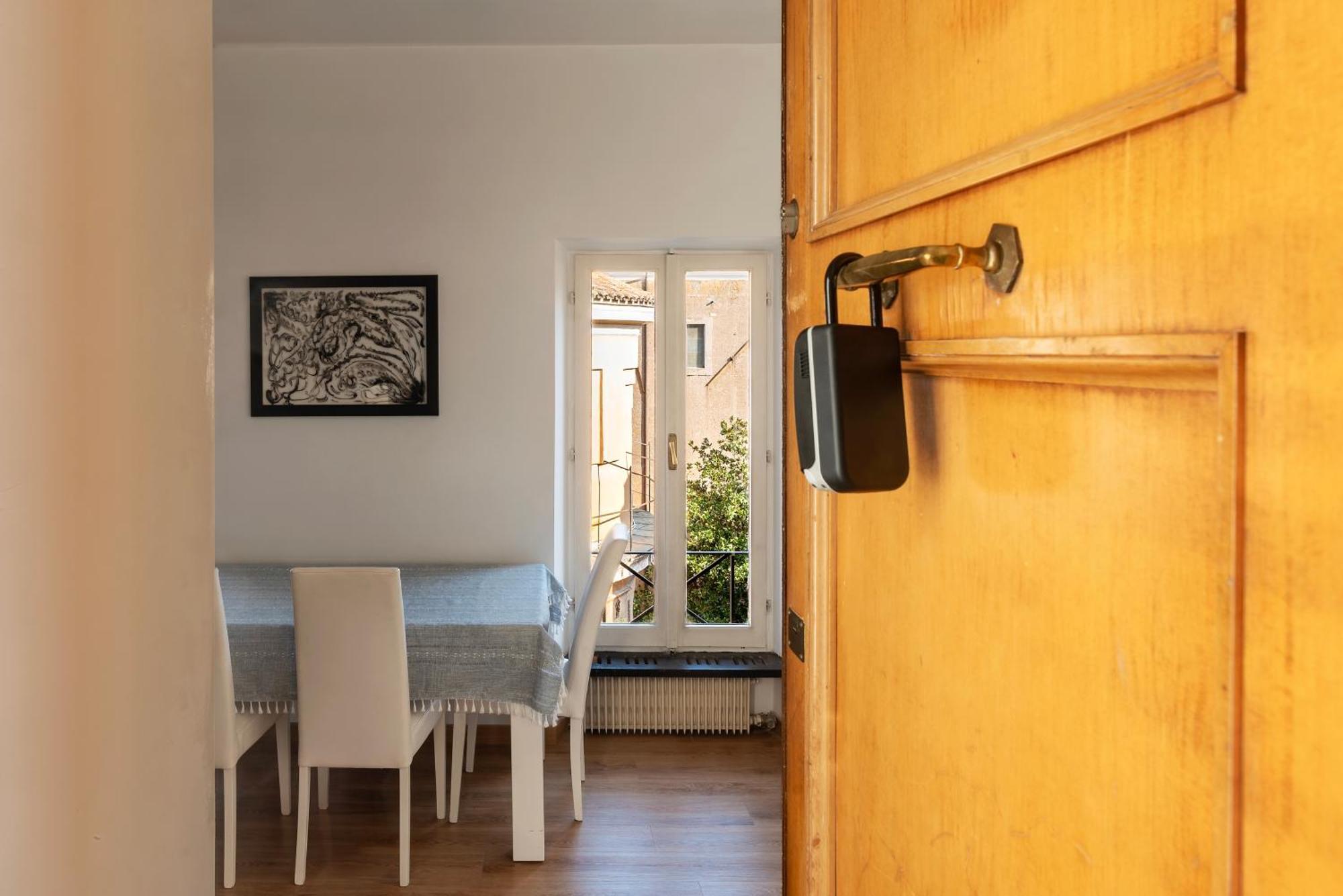 Via Del Pie Di Marmo Private Apartment Rom Exterior foto